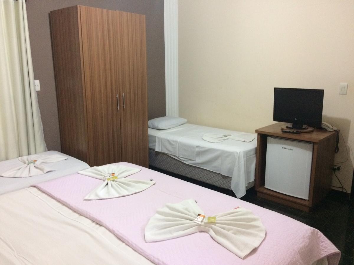 Residence Plaza Hotel Jales エクステリア 写真